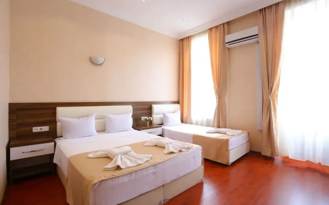 Hotel Aristocrat