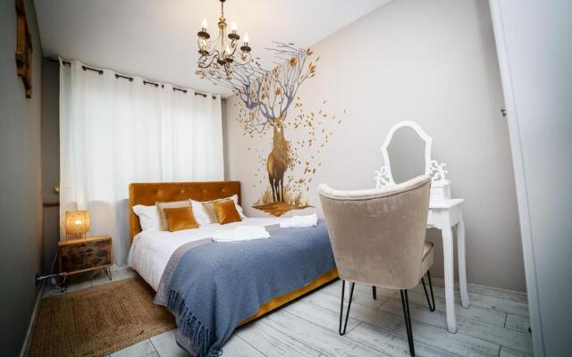 Exquisite 3 room apartment in the heart of thetown