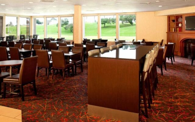 Staybridge Suites Oxnard - River Ridge