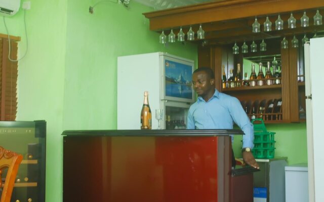 Hillberry Suites
