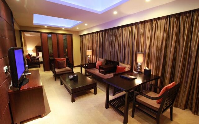 Fortune Hotel