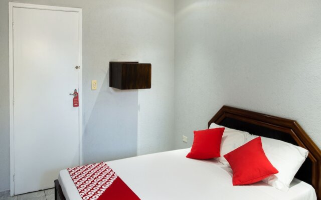 OYO Hotel Anália Franco