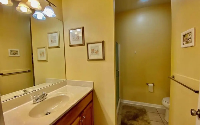 Sandy Bottom Circle 4103