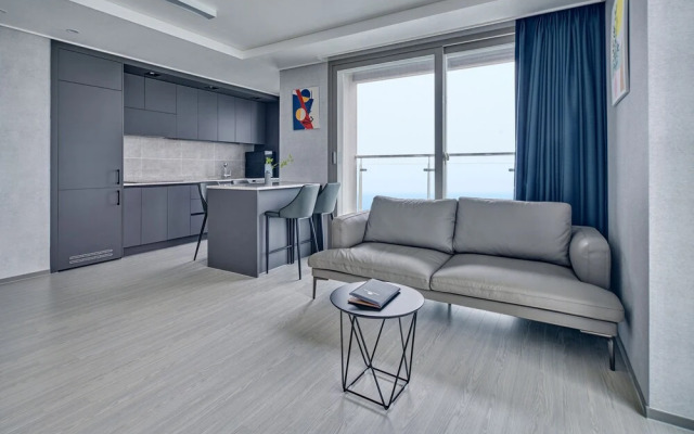 Gangneung Chonpines Ocean Suites Hotel