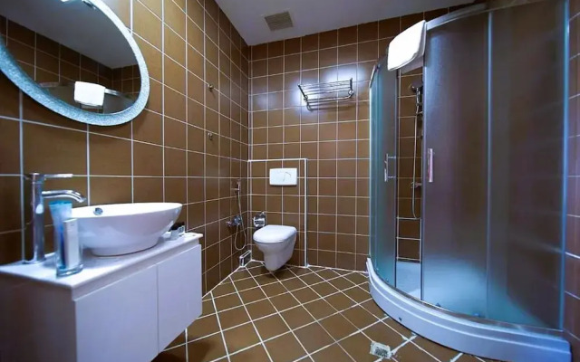 Crossway Hotel