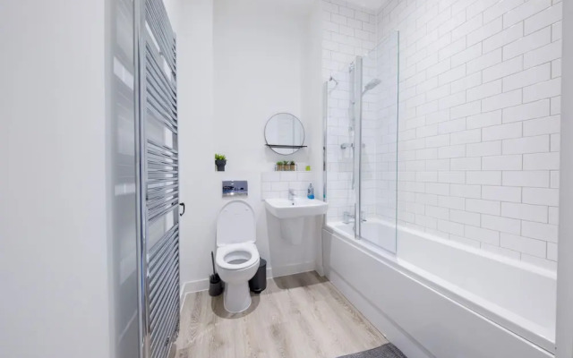 2 Bedroom House in Birmingham