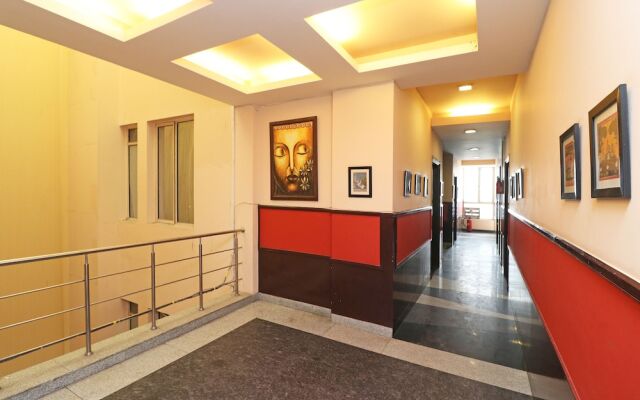 FabHotel Pine Tree