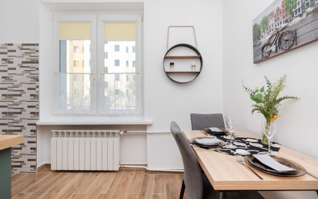Władysława IV Studio Gdynia by Renters
