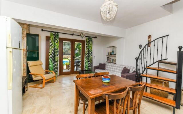 Duplex House With Shared Pool Near Beach in Kalkan