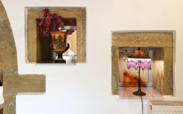 Mantos Stone Apartments