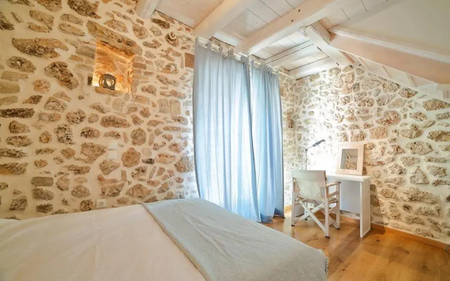 Cozy eco cottage