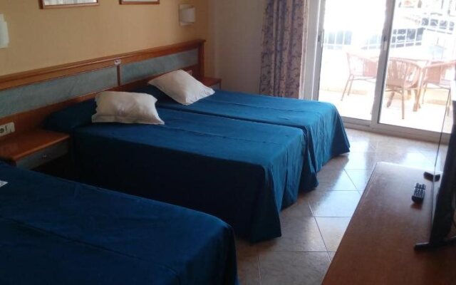Hostal Leo Or