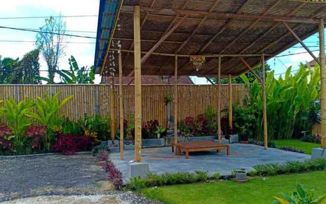 Oyo 3395 Pink Turtle Residence