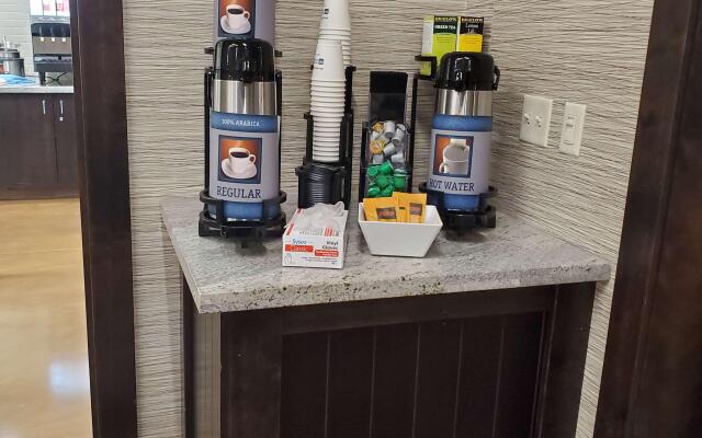 Best Western Plus Lakeview Hotel