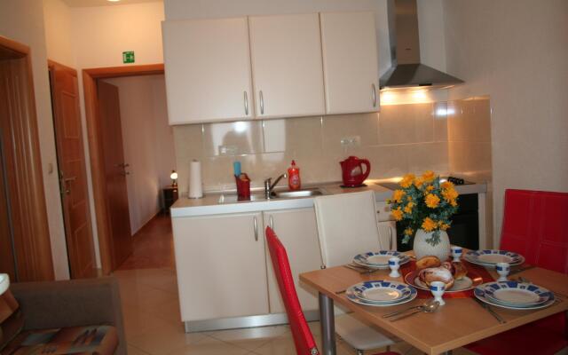 Central - 40m from the beach - A2(4)