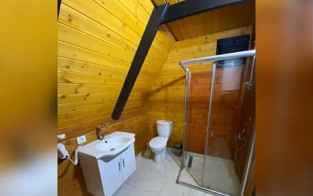 Mi̇ra Bungalov