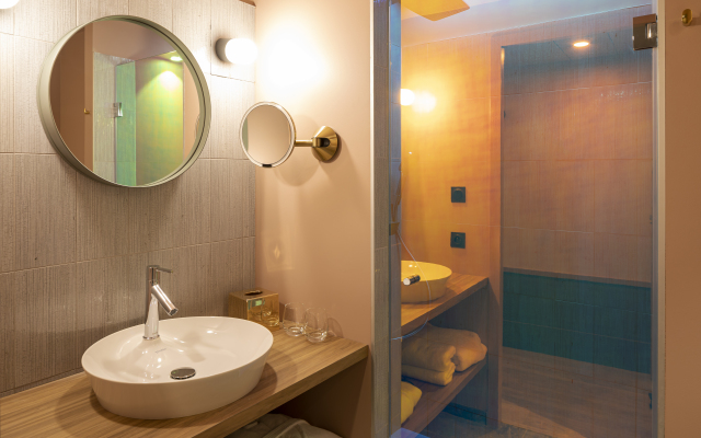 Aiden by Best Western Clermont-Ferrand Hotel & Spa