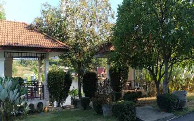 Kruvit Resort
