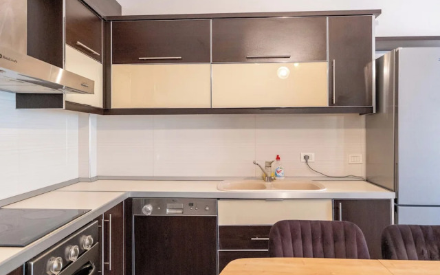 Tirent Apartment Komuna Parisit 2