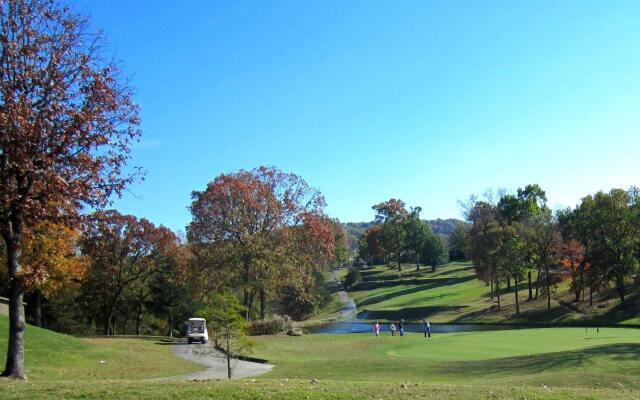 Golf 2 Screen Porches-View-Pointe Royale