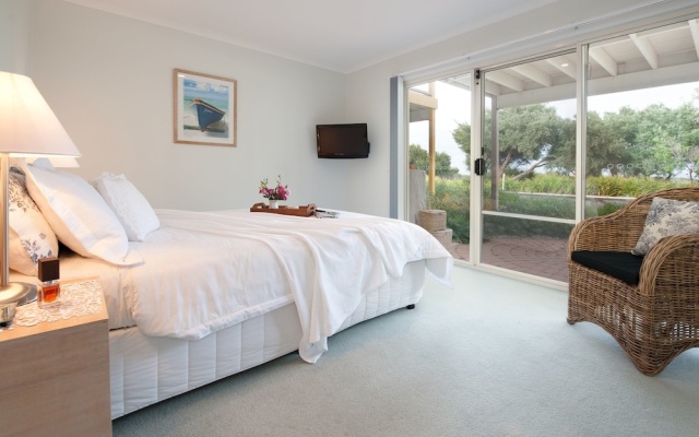 The Moorings at Metung – Guest Rooms – Metung