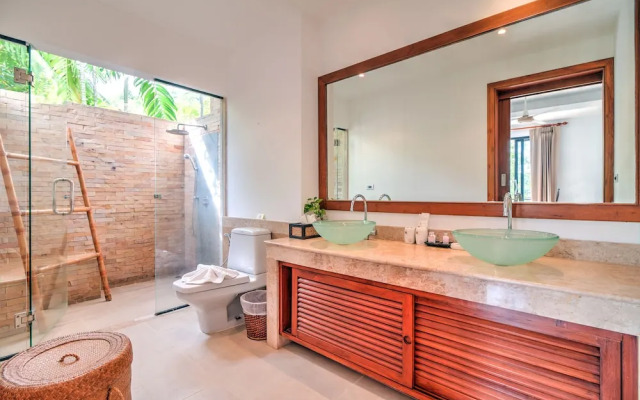 Kan Panorama Seaview Villa