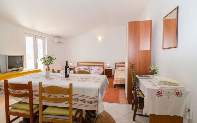 Guest House Sobra
