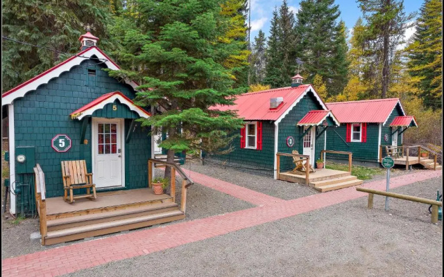 Brundage Bungalows