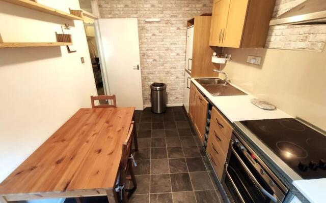 Lovely Studio Apartment , perfect central location