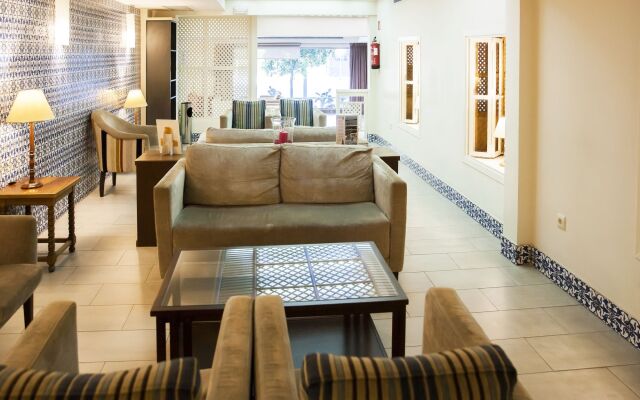 Alcazar Hotel