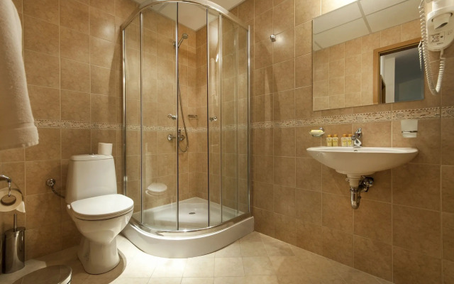 Grand Royale Apartment Complex & Spa
