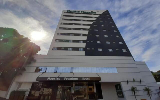 Hotel Maestro Premium Cascavel