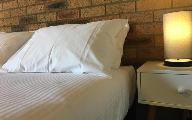 Bega Downs Motor Inn