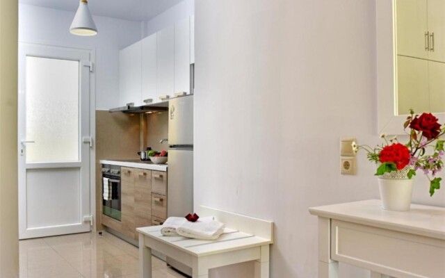 Palapart Gikas Suites And Studios