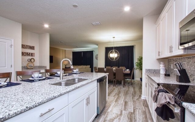 Storey Lake- 6 Bedroom Pool Home-1662ST