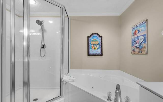 Majestic Beach Towers 2-1305