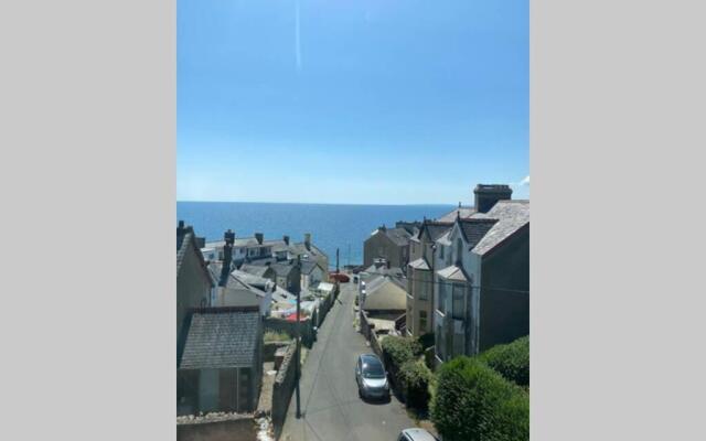 Seagulls Rest Marine Themed Seaview Apartment