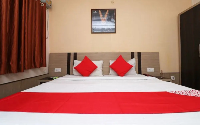 OYO 29826 Central Hotel