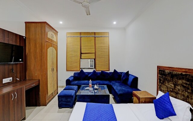 Roomshala 020 Hotel Black Stone