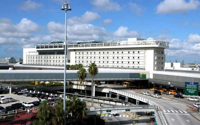 Miami International Airport Hotel