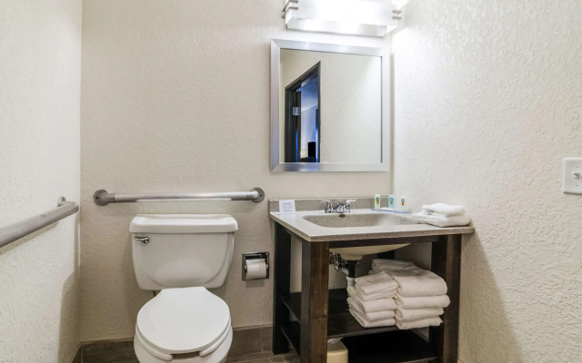 Quality Inn Great Bend