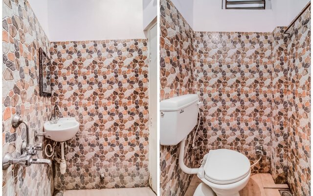 Hotel Comfort by OYO Rooms