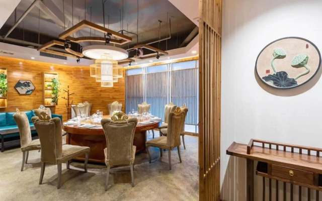 Silk Road Mandarin Hotel