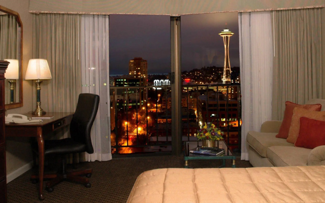 Warwick Seattle