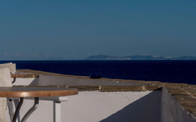 Vardia Bay Studios