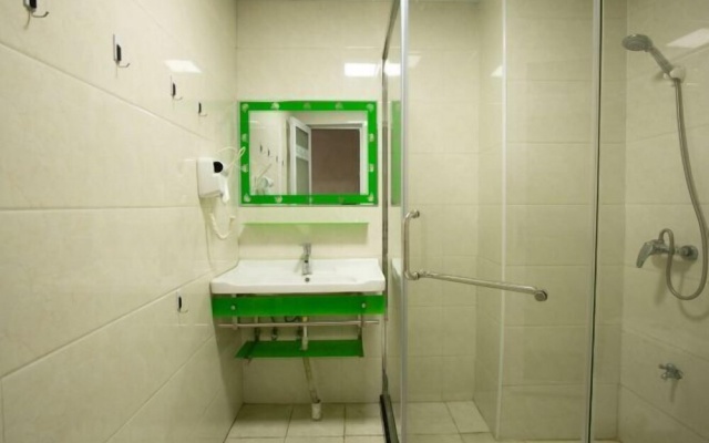 Wanlong Business Hotel – Bathroom – Jian