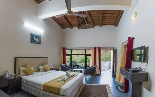Vaapi Comfort Inn by OYO Rooms