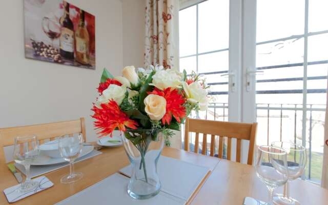 Giles St Gem - Spacious, Near The Shore, Parking