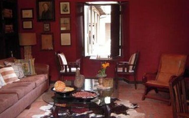 Hacienda El Roble Hotel
