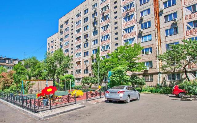 Cozy apartment on Rozybakiev 145. Atakent